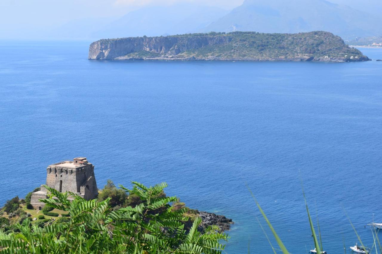 Bed & Breakfast Domus Pepe Scalea Εξωτερικό φωτογραφία