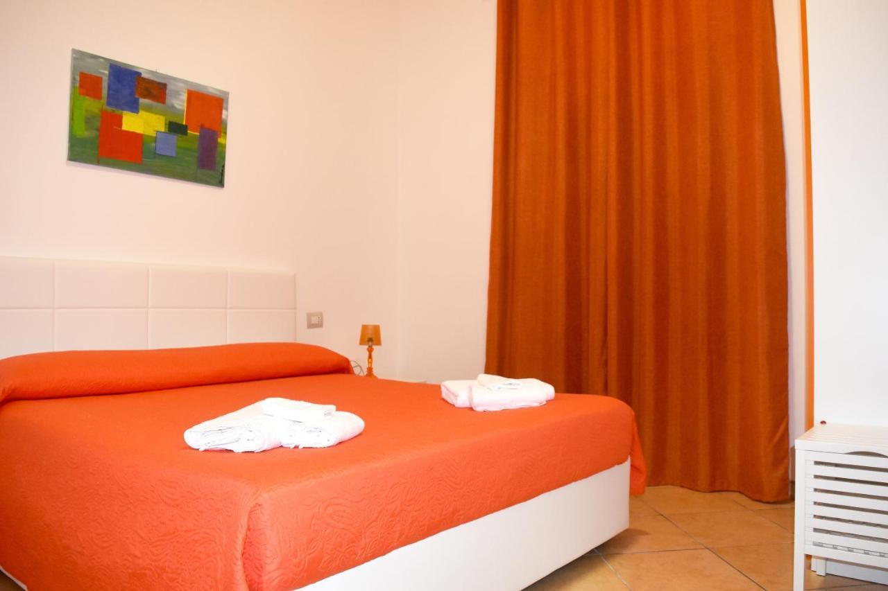 Bed & Breakfast Domus Pepe Scalea Εξωτερικό φωτογραφία