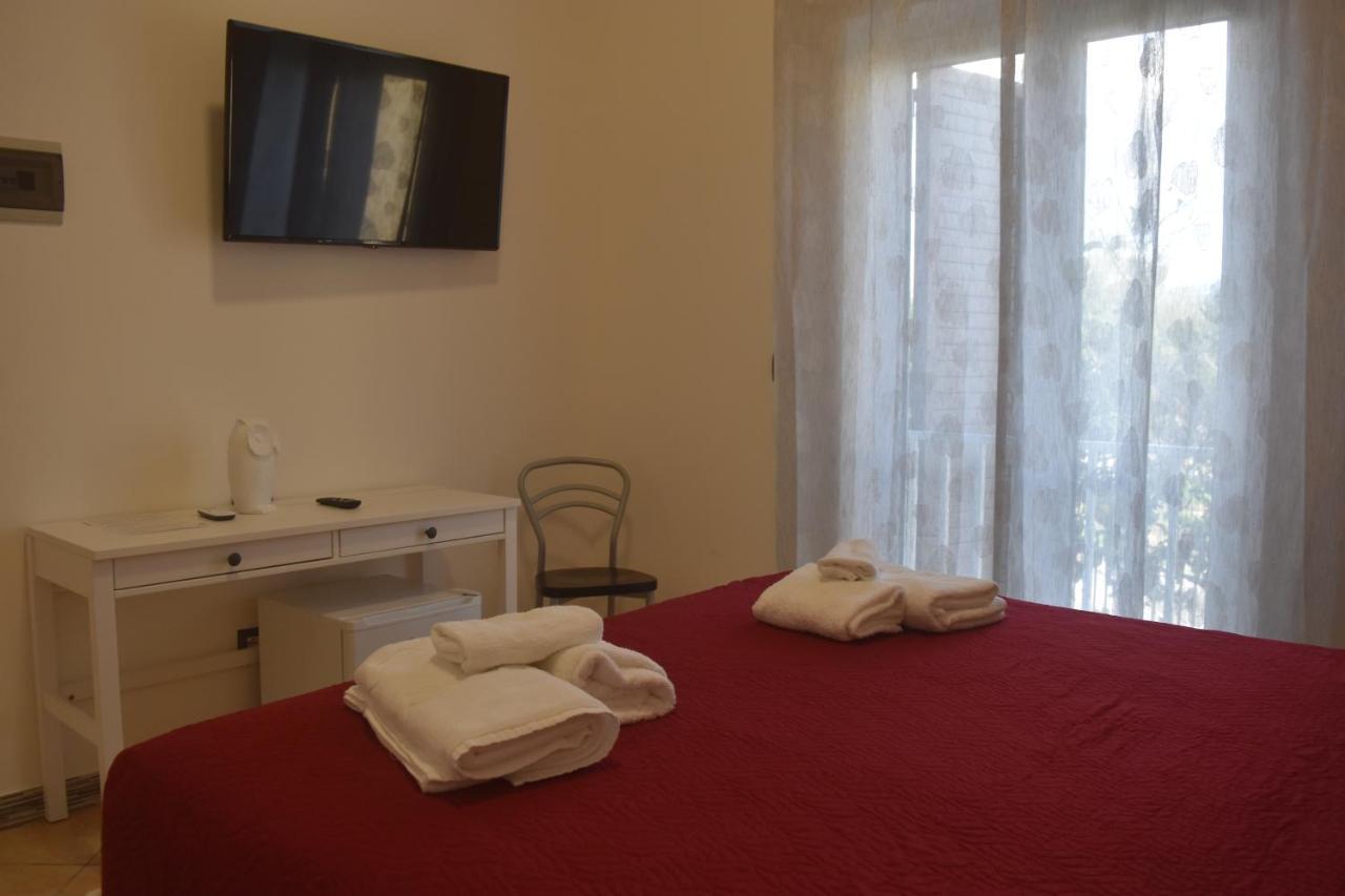 Bed & Breakfast Domus Pepe Scalea Εξωτερικό φωτογραφία