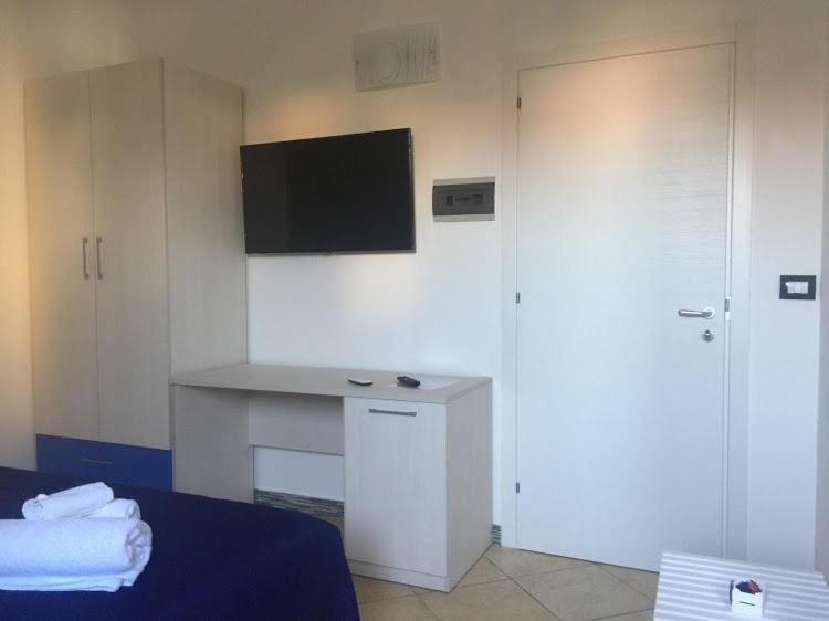 Bed & Breakfast Domus Pepe Scalea Εξωτερικό φωτογραφία